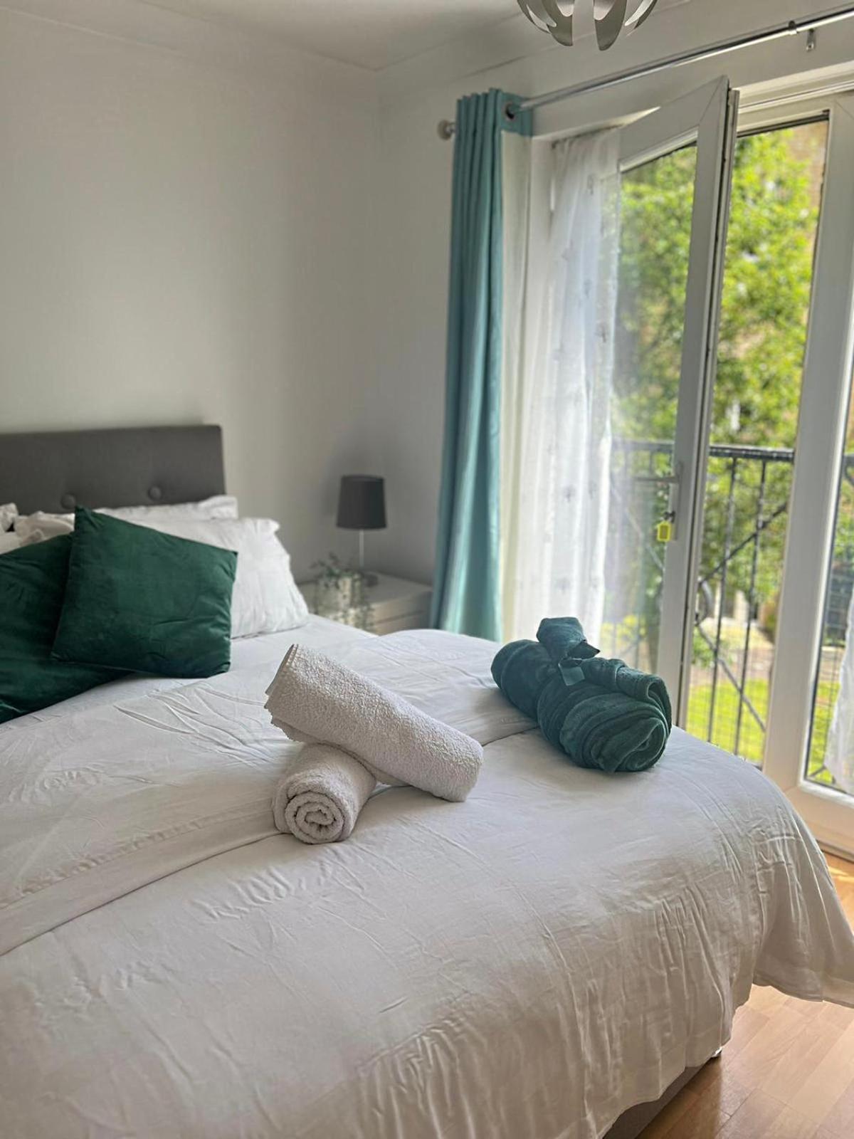 Luxury Rooms And An En-Suite Room With Free Wi-Fi Clarendon Way Colchester Exterior foto