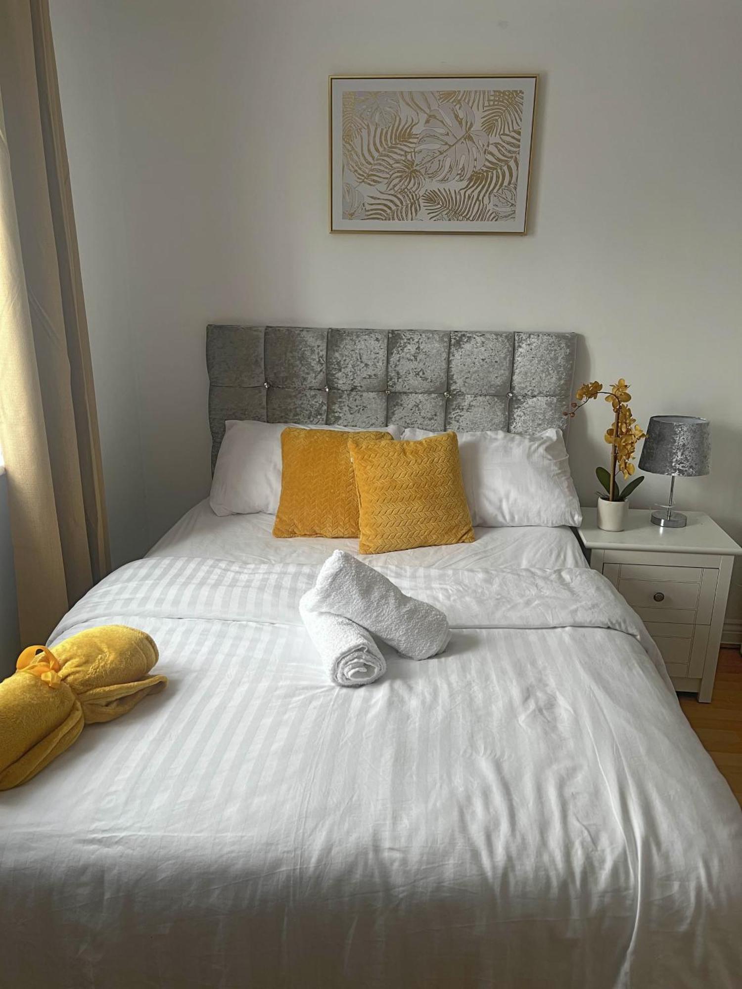 Luxury Rooms And An En-Suite Room With Free Wi-Fi Clarendon Way Colchester Exterior foto
