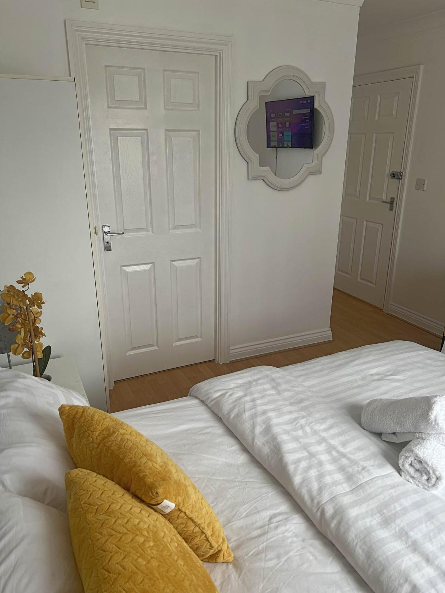 Luxury Rooms And An En-Suite Room With Free Wi-Fi Clarendon Way Colchester Exterior foto
