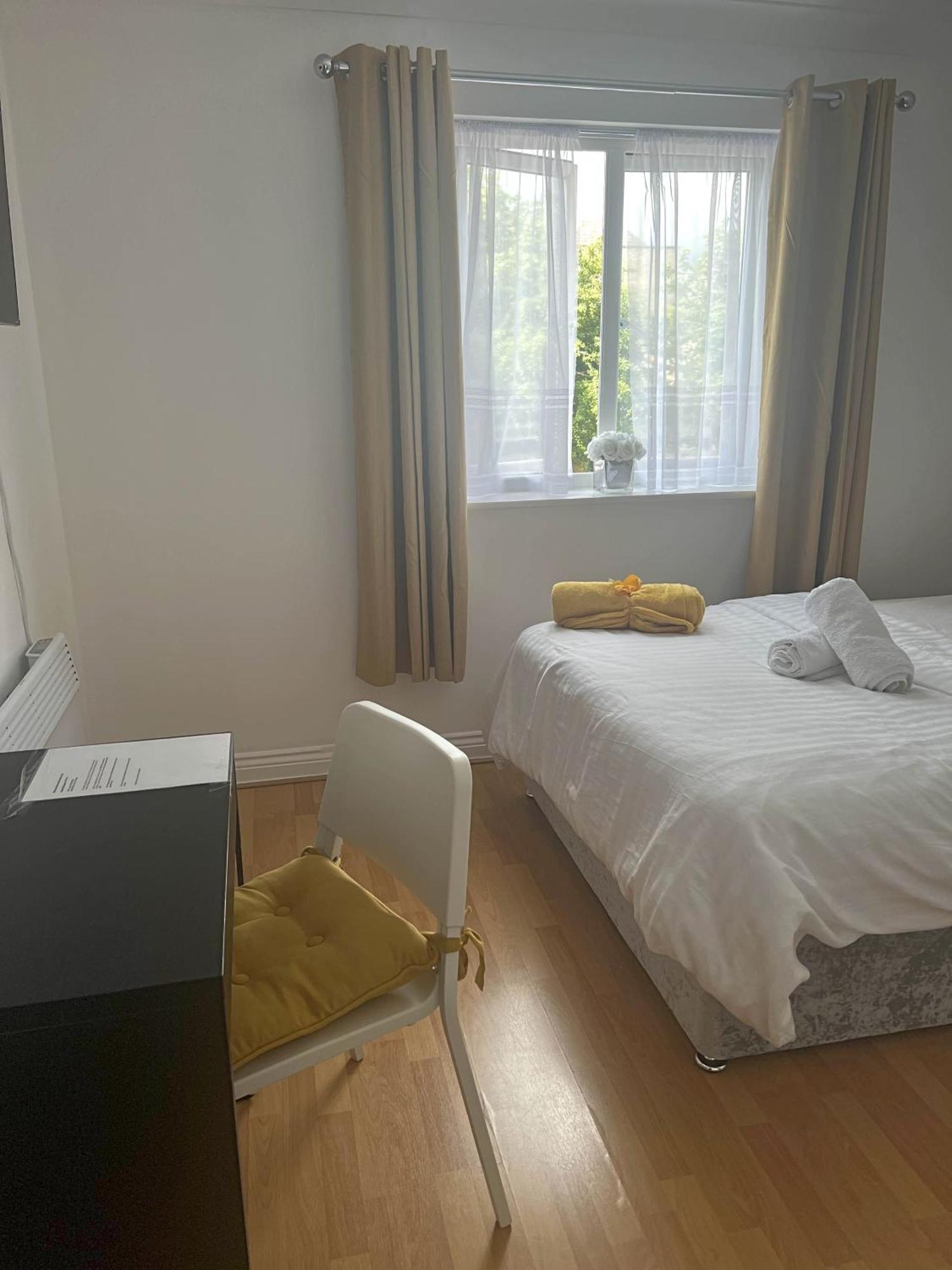 Luxury Rooms And An En-Suite Room With Free Wi-Fi Clarendon Way Colchester Exterior foto